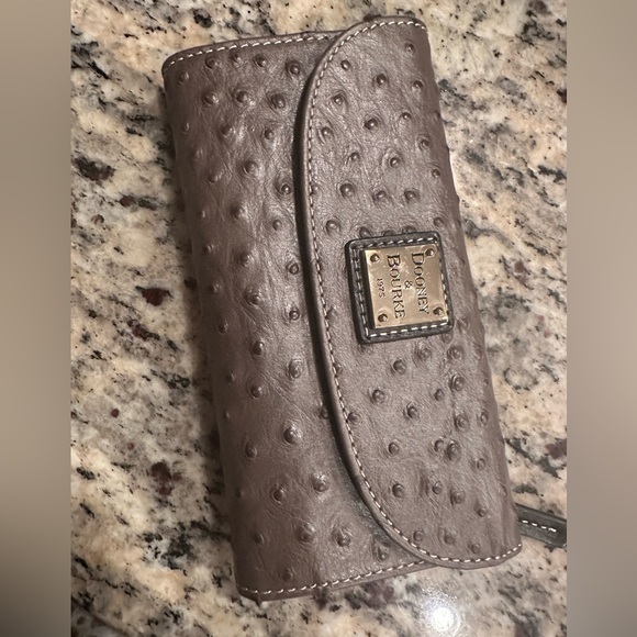 Dooney and Burke Ostrich Shoulder Bag & Matching Wallet - Picture 8 of 11